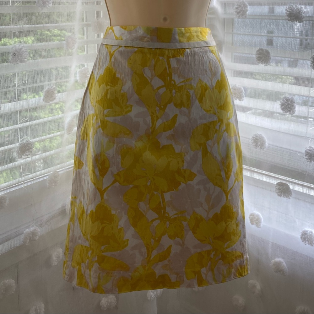 Banana Republic yellow and white printed mid skirt